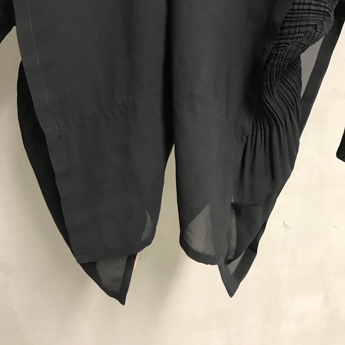 이세이 미야케 가디건 블랙 2(W) 상품이미지5