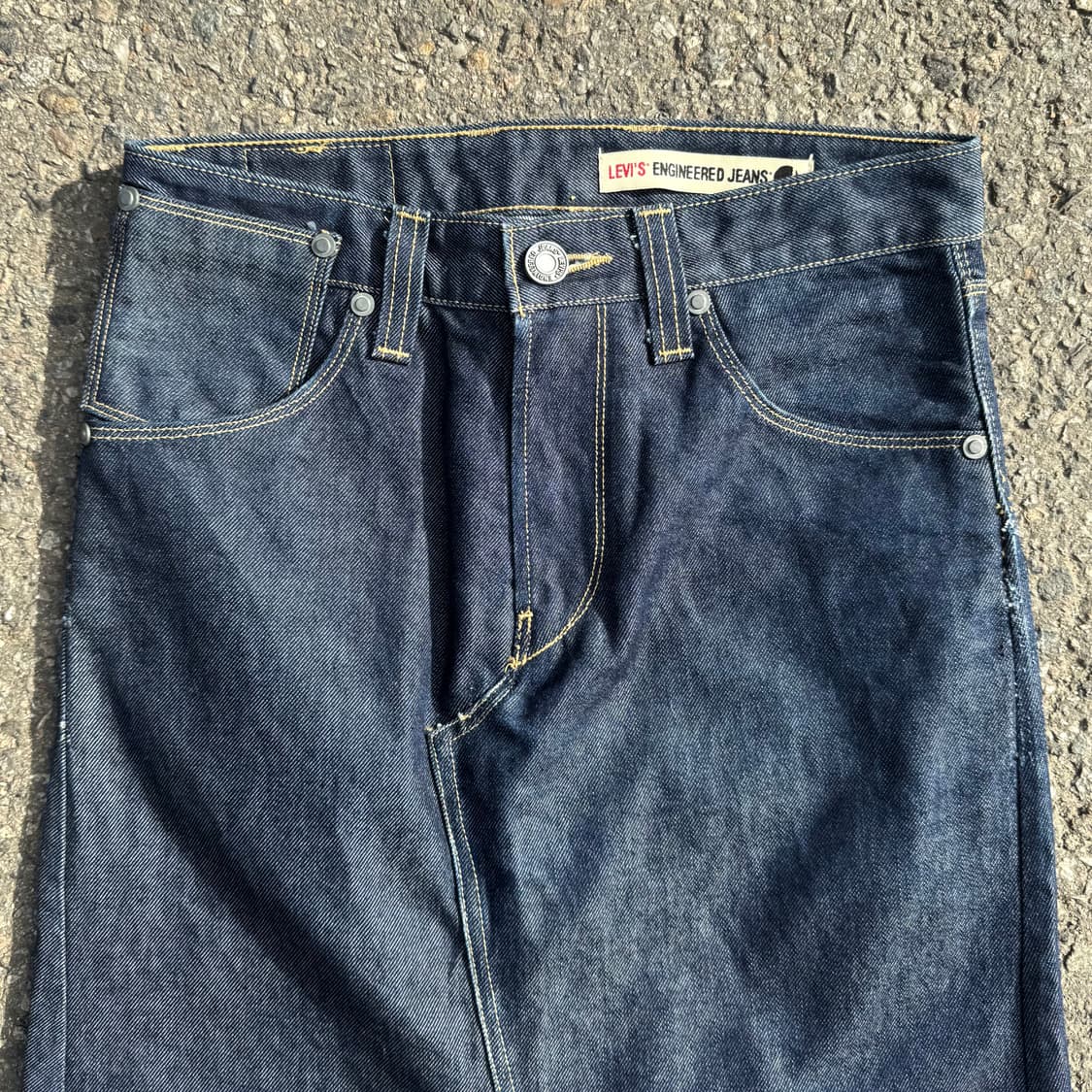 리바이스 엔지니어드 절개 데님 롱스커트 상품이미지3