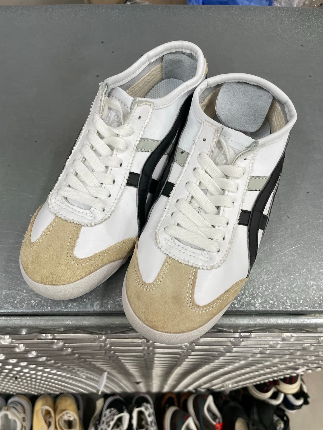 오니츠카 타이거 멕시코66 화이트 블랙 235 상품이미지2