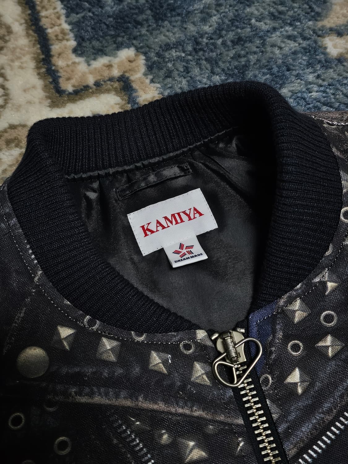 [L] 카미야 트롱 프 뢰유 프린트 자켓 상품이미지4