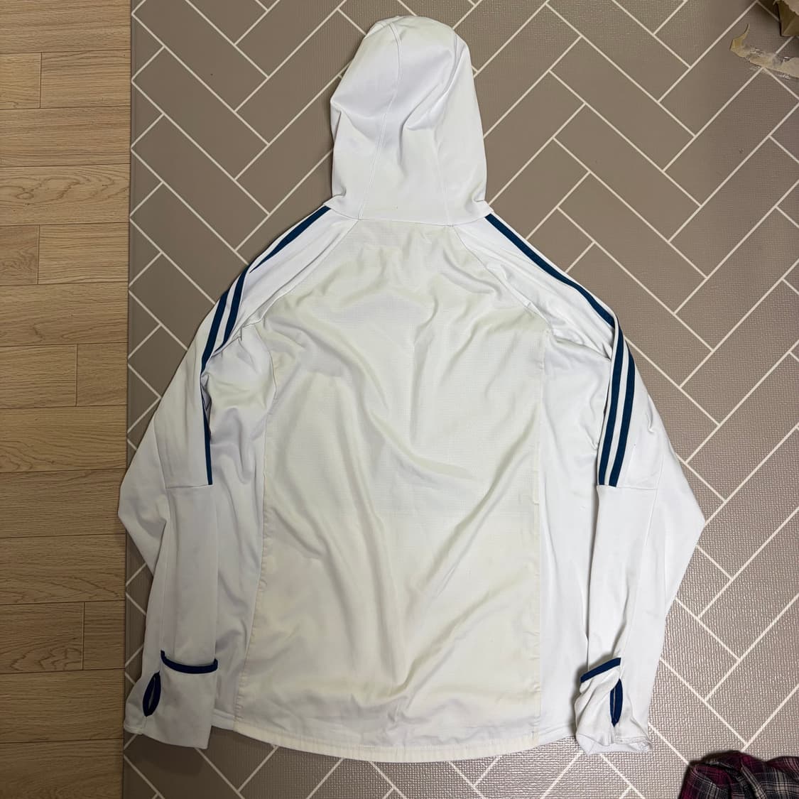 아디다스 유벤투스 풋볼 후드티 상품이미지7