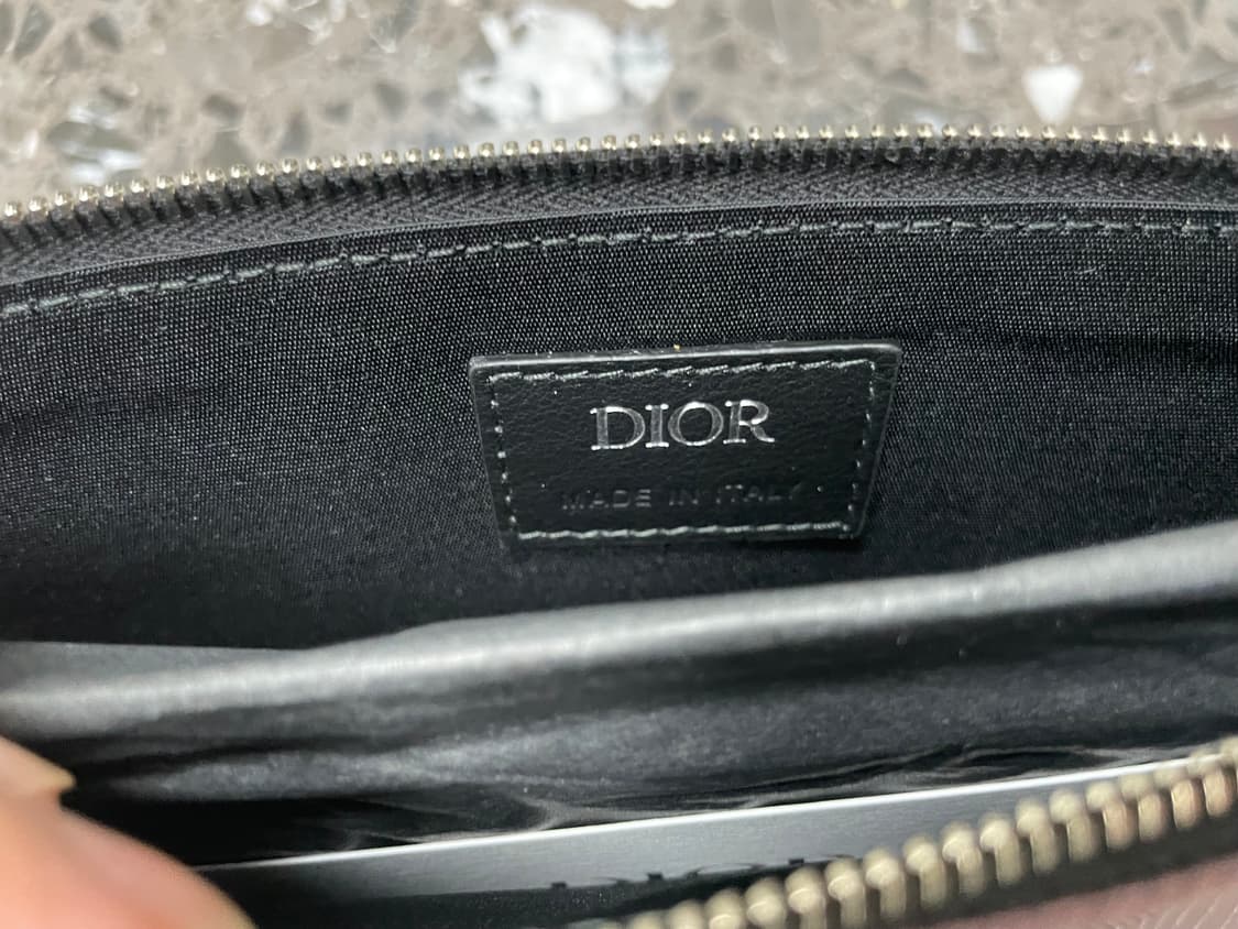디올의 다이아몬드 로고 미니 파우치 새상품 상품이미지3