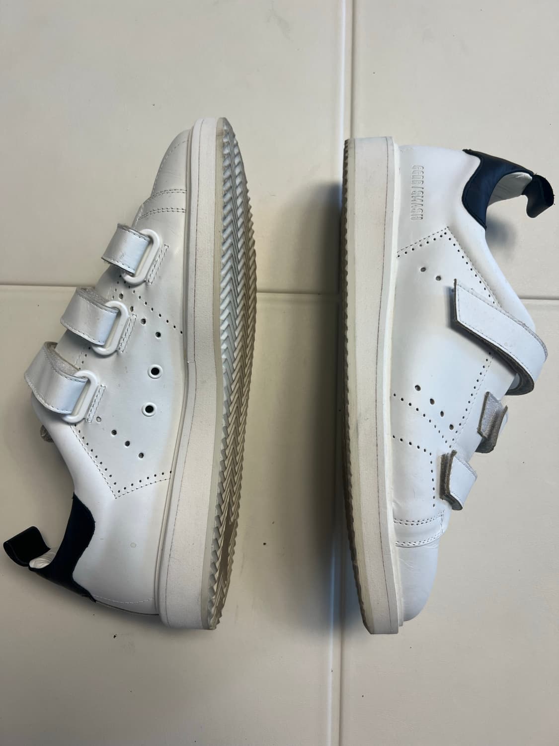 골든구스 A6 트리플 벨크로 스니커즈 상품이미지4