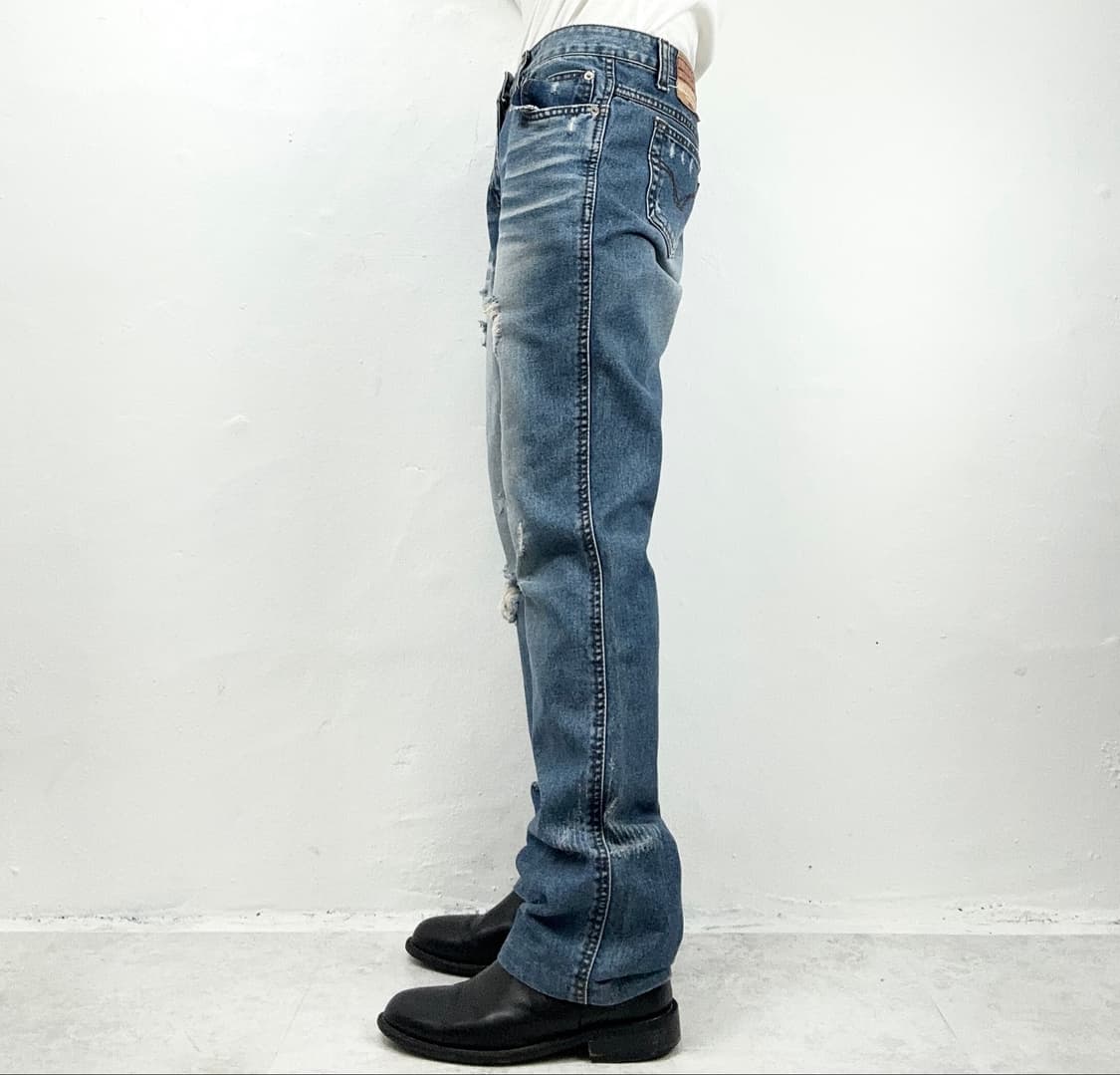 Distressed Bootcut Denim Jeans  상품이미지2