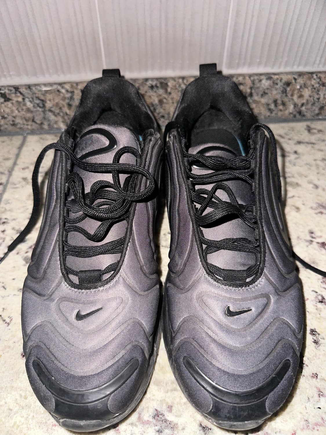 Nike Air Max 720 Black Anthracite 상품이미지1