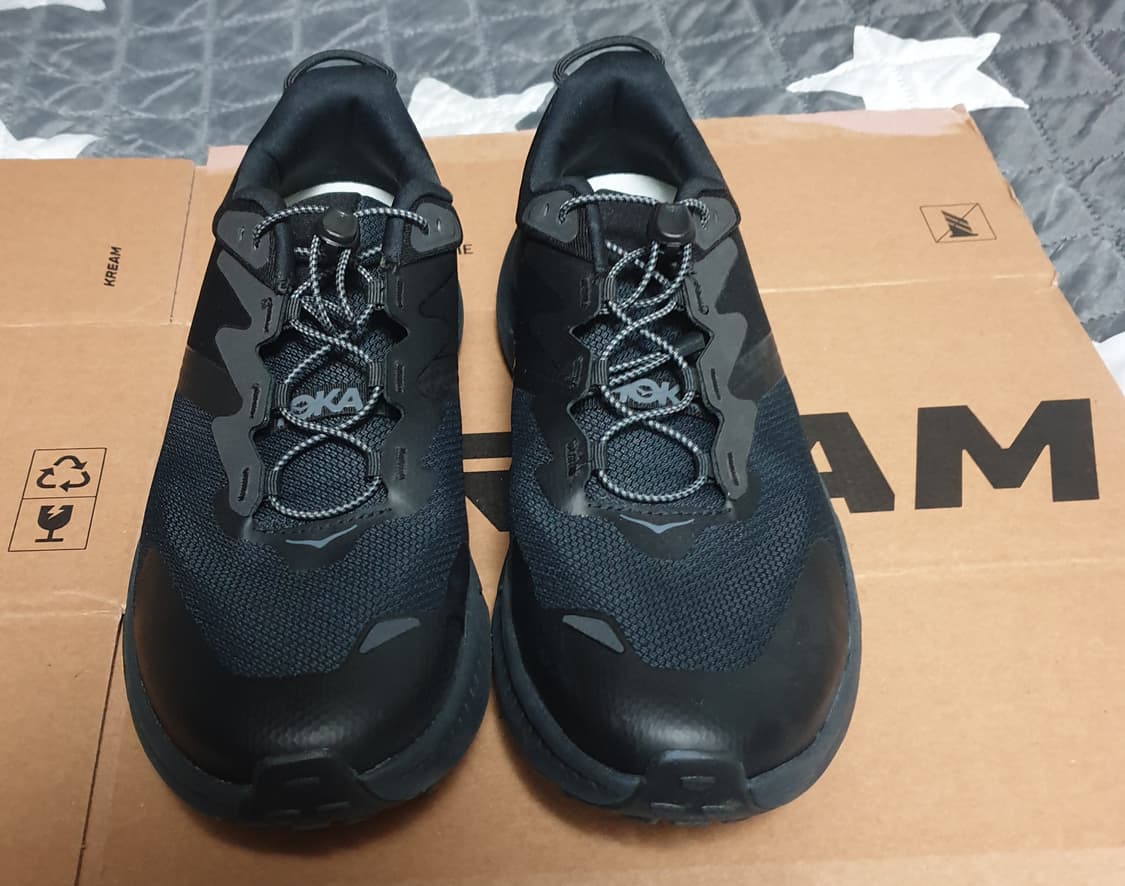 호카오네오네 트랜스포트 와이드 트레킹 런닝화 블랙 (280) 상품이미지3