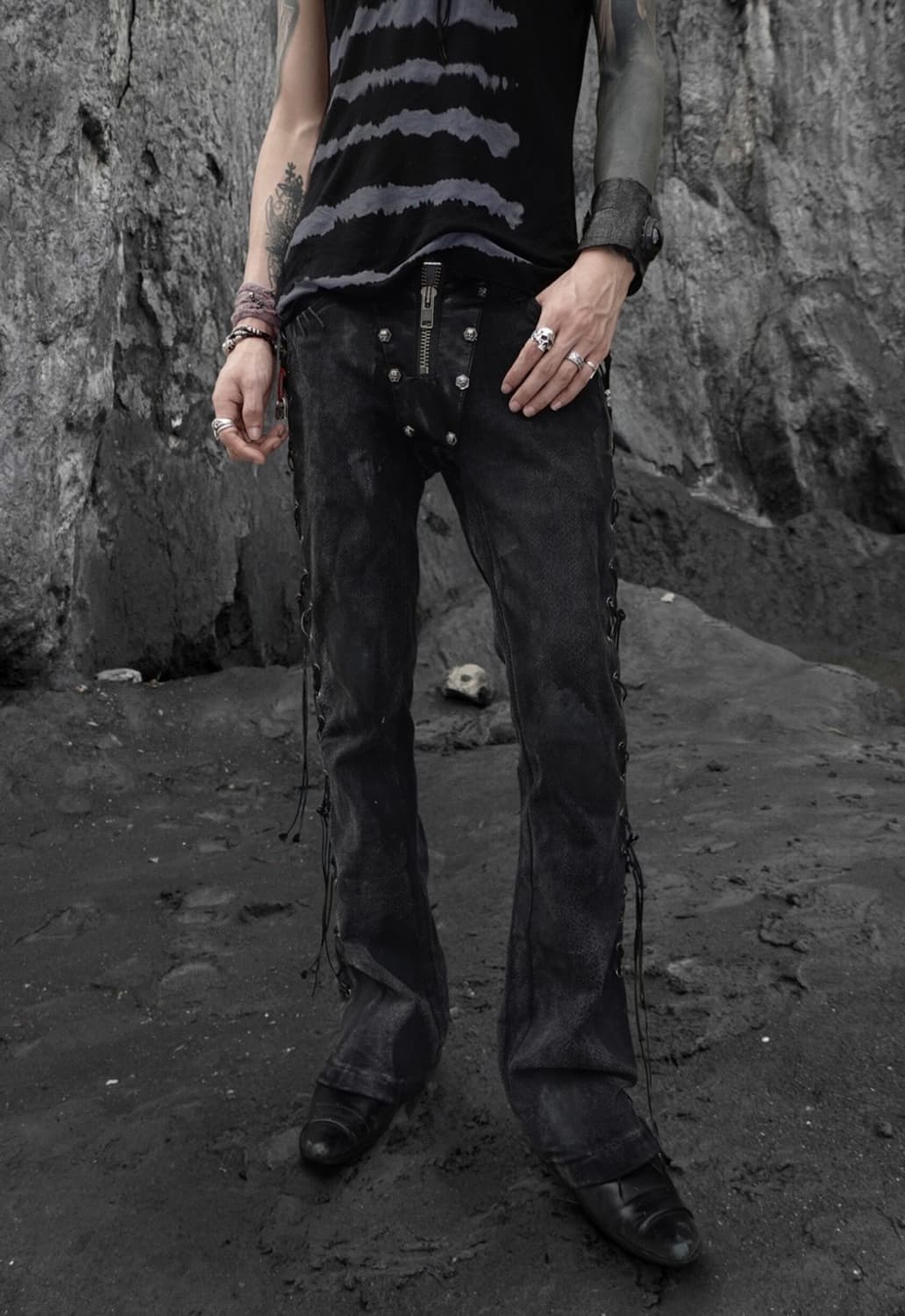 (판매,교환)the space bet ween us black snake 상품이미지3