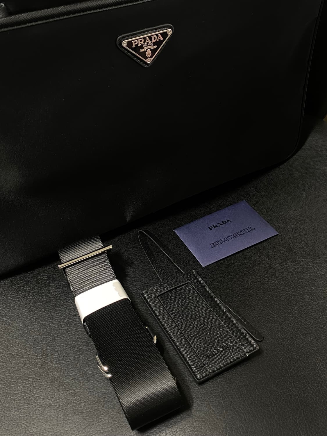 프라다 리나일론 브리프케이스 os 블랙 상품이미지5