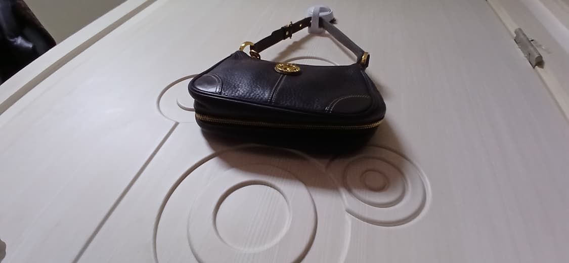 메트로시티 블랙 가죽 미니 숄더백  상품이미지3