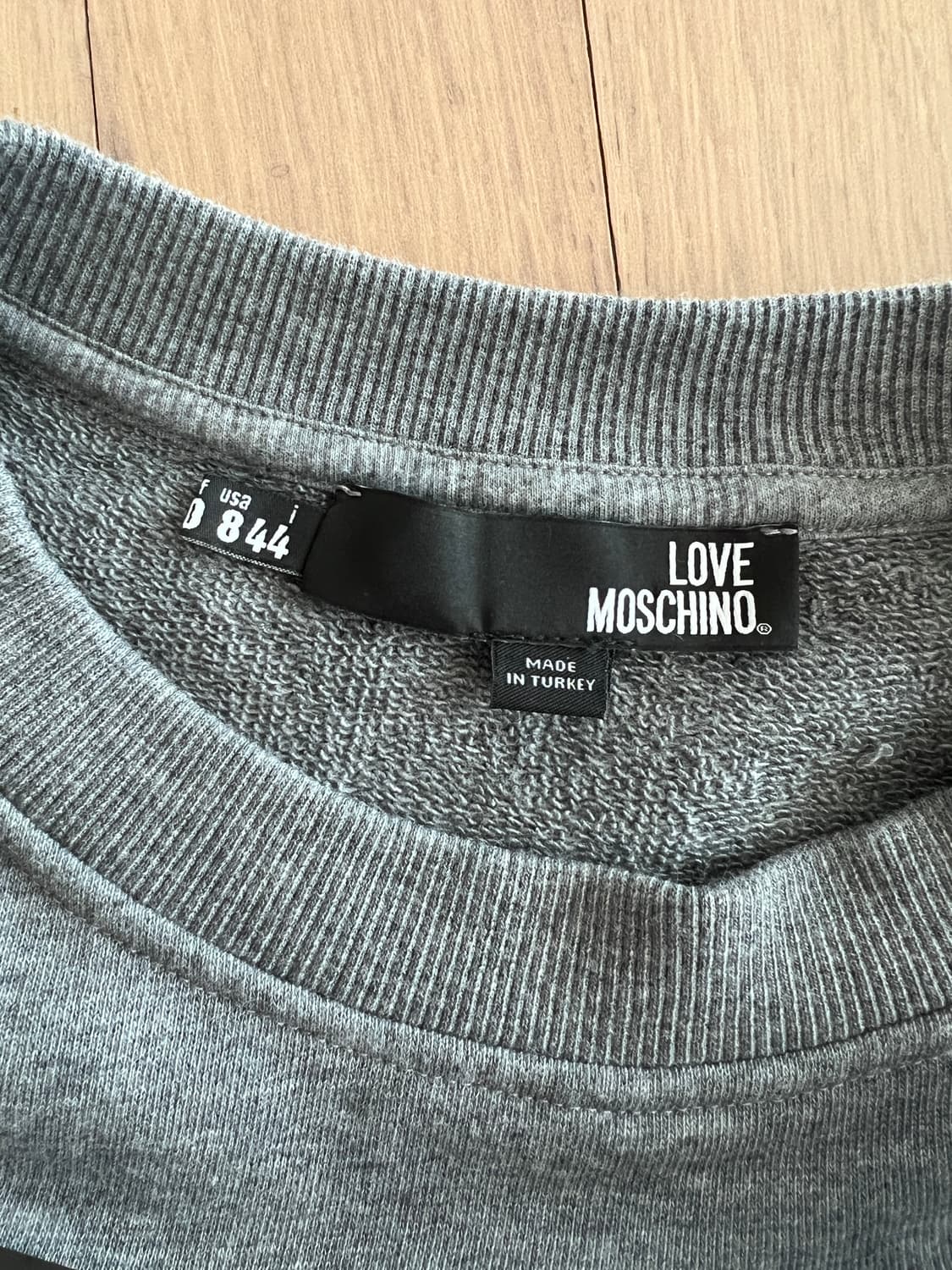 Love Moschino 러브 모스키노 박스 로고 스웨트셔츠 그레이 상품이미지3