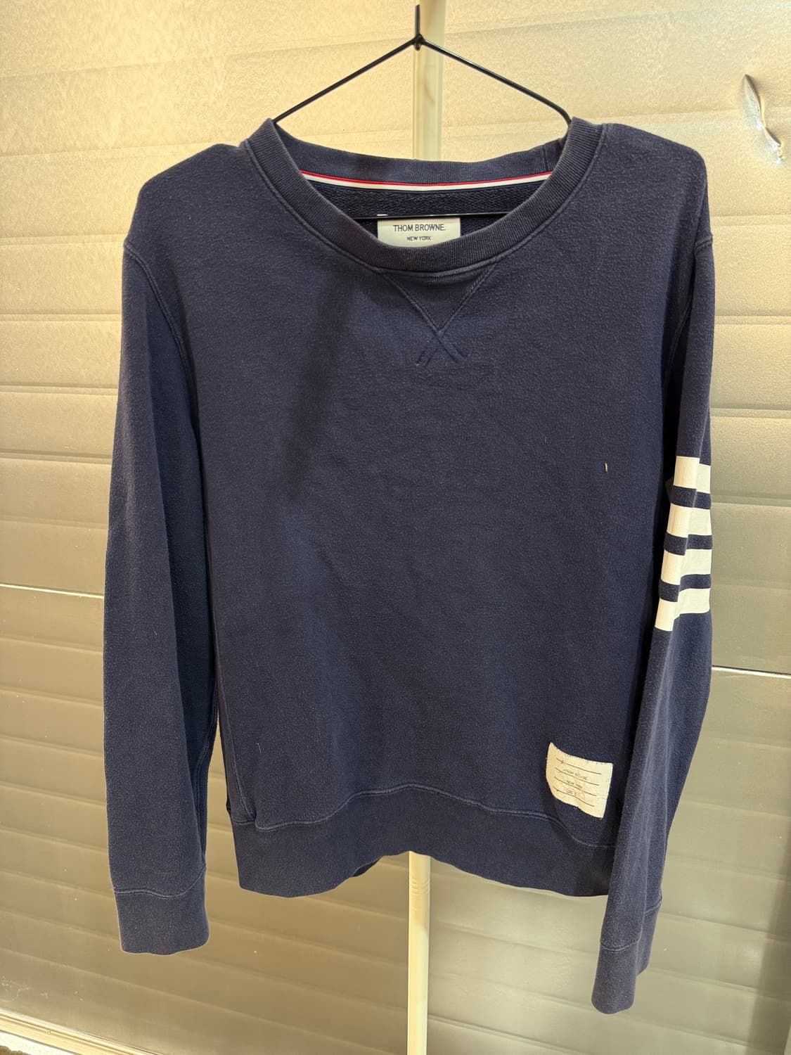 톰브라운 정품 네이비 사선 맨투맨 2사이즈 상품이미지2