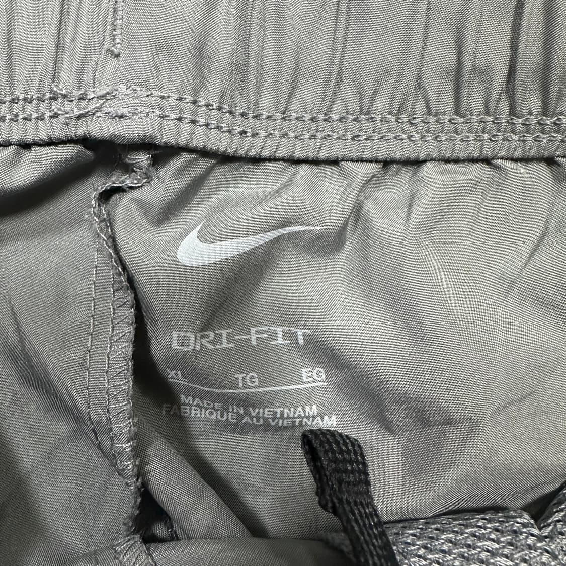 ✨ (바배) 나이키 드라이핏 우븐 트레이닝 팬츠 (13-14) 상품이미지3