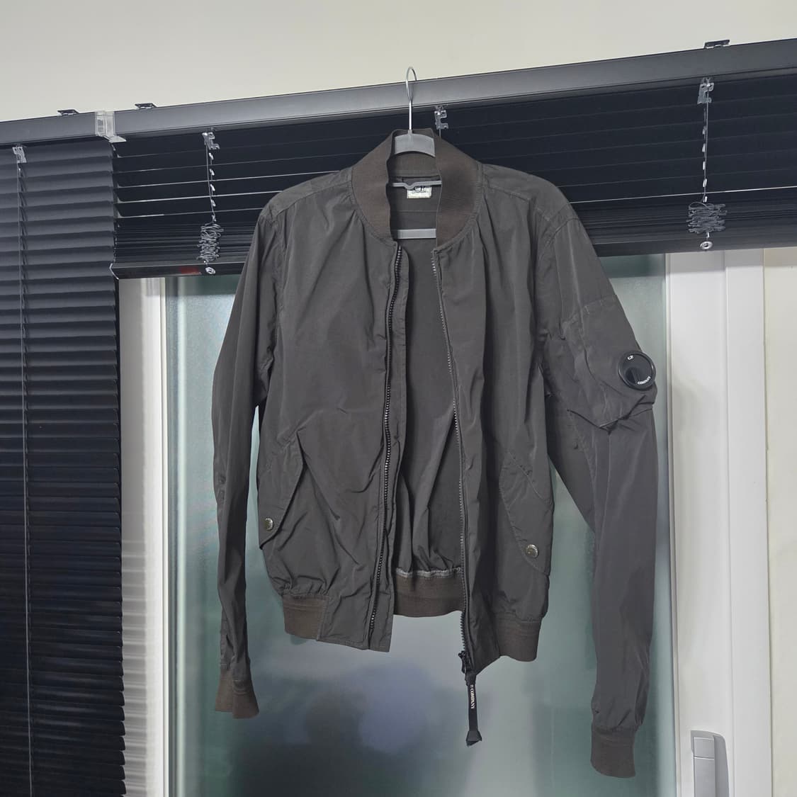 CP컴퍼니 나이크라 블루종 S사이즈 상품이미지1