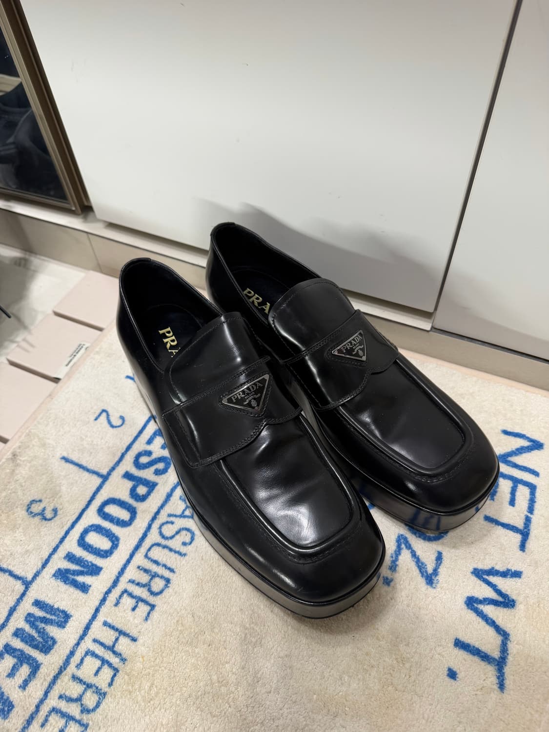 Prada Triangle Logo Loafers  상품이미지1
