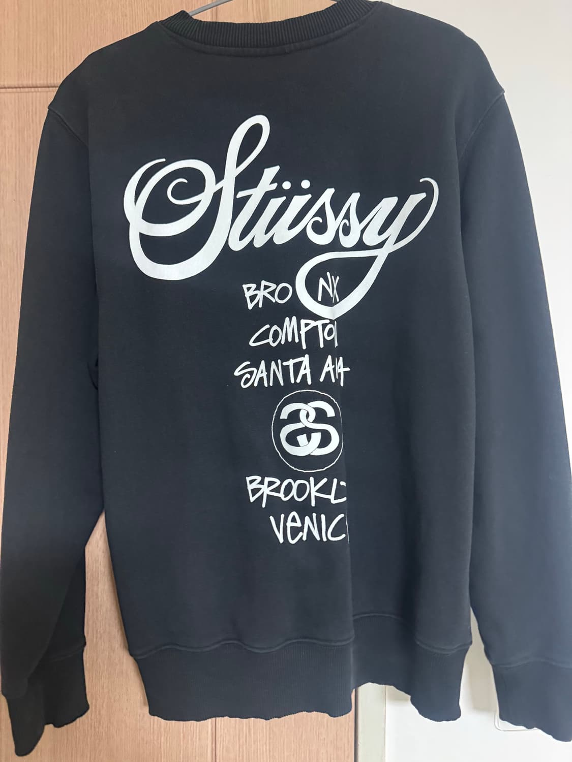 스투시 월드투어 맨투맨  상품이미지2