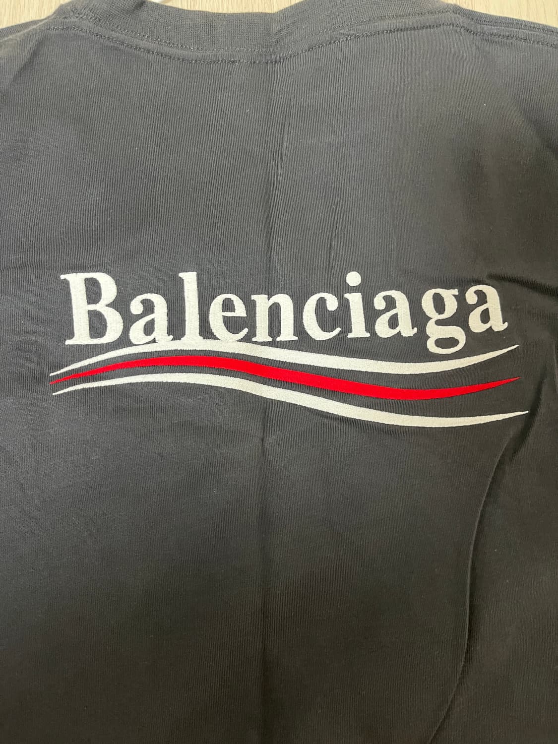 백화점판 새상품급 발렌시아가 웨이브로고 자수 폴 리티컬 반팔 xl 상품이미지2