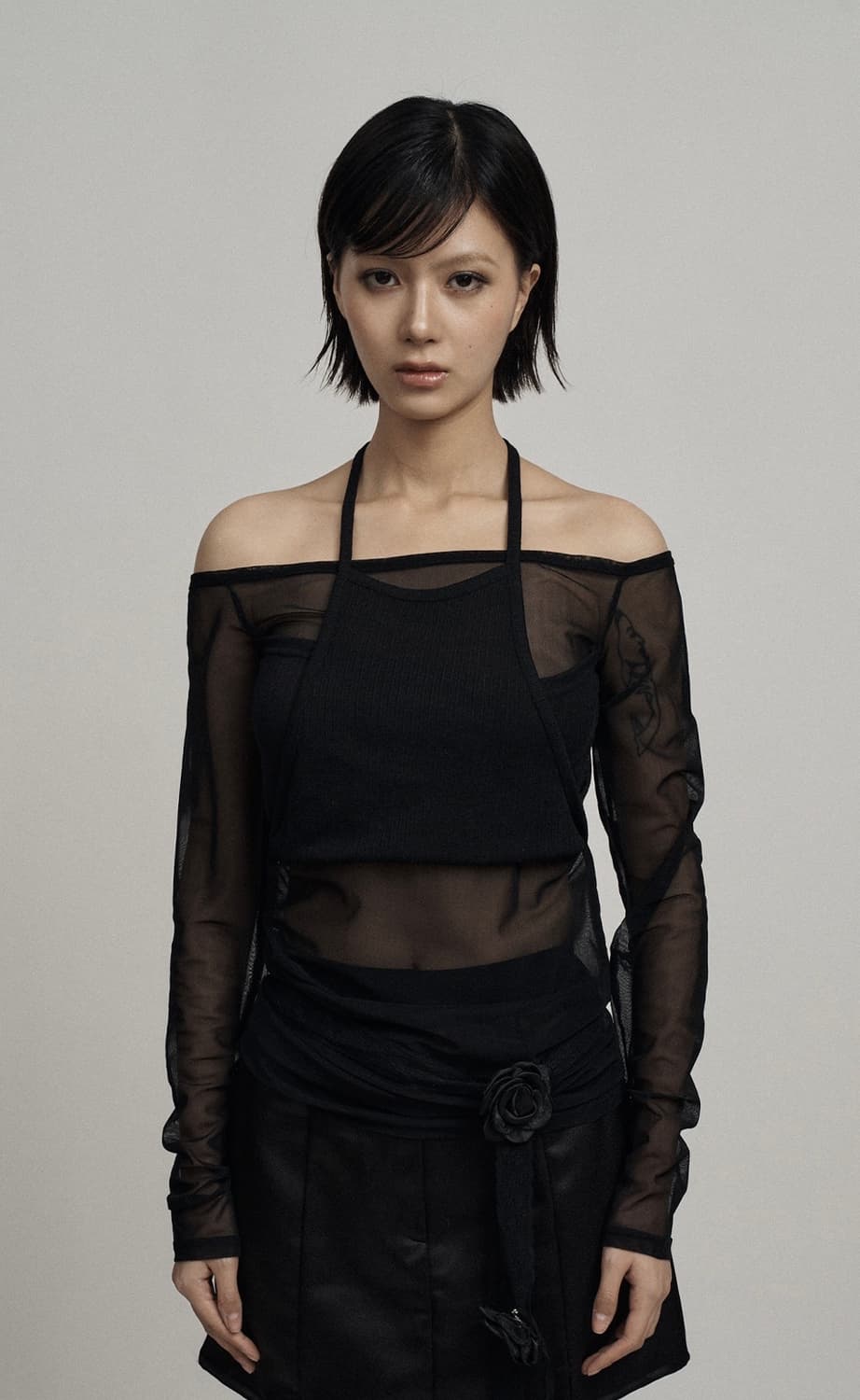 일리오 BLACK ANGEL WINGS MESH LONG SLEEVE 상품이미지2