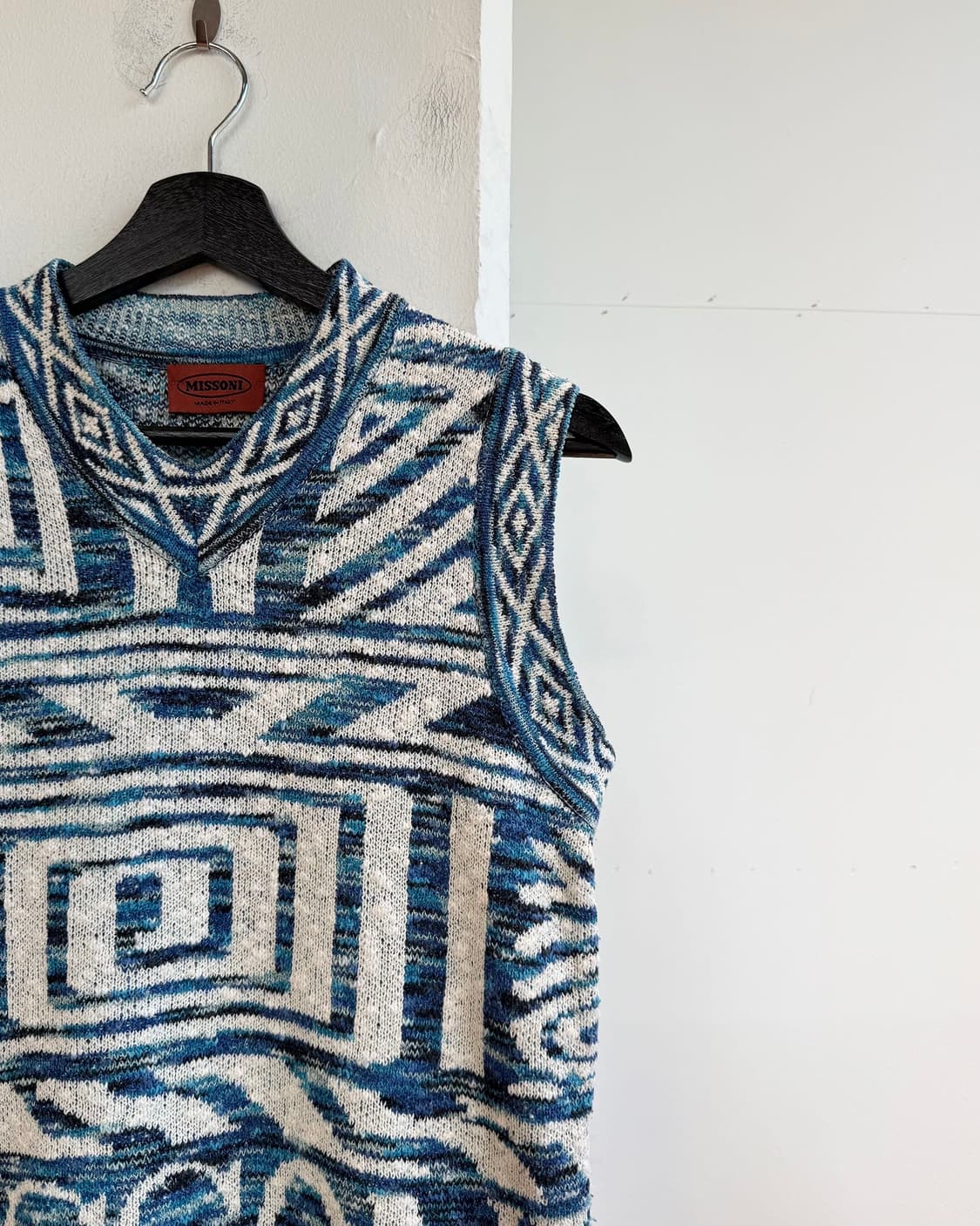 미쏘니 블루 에스닉 패턴 니트 베스트 상품이미지5