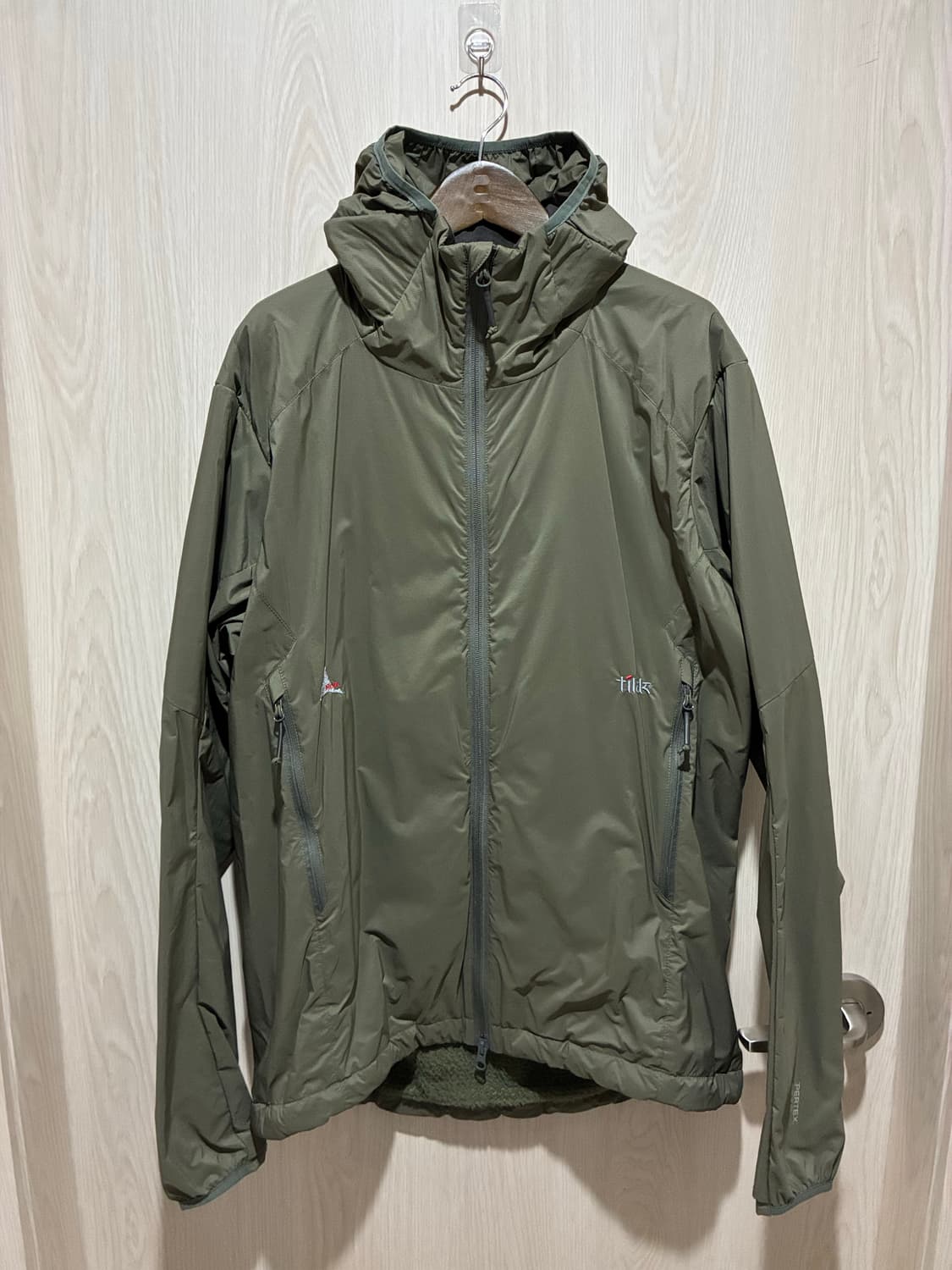 로아 ROA x Tilak Nebba Jacket Kalamata 상품이미지1