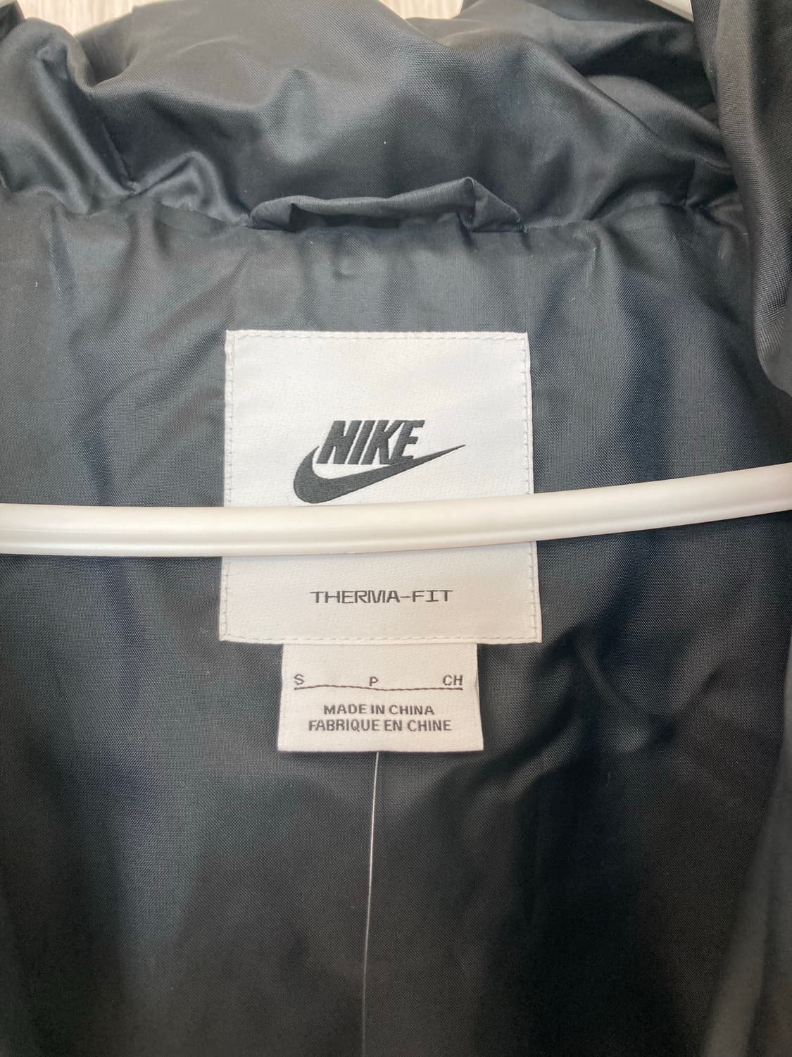 나이키 써마핏 패딩 상품이미지3