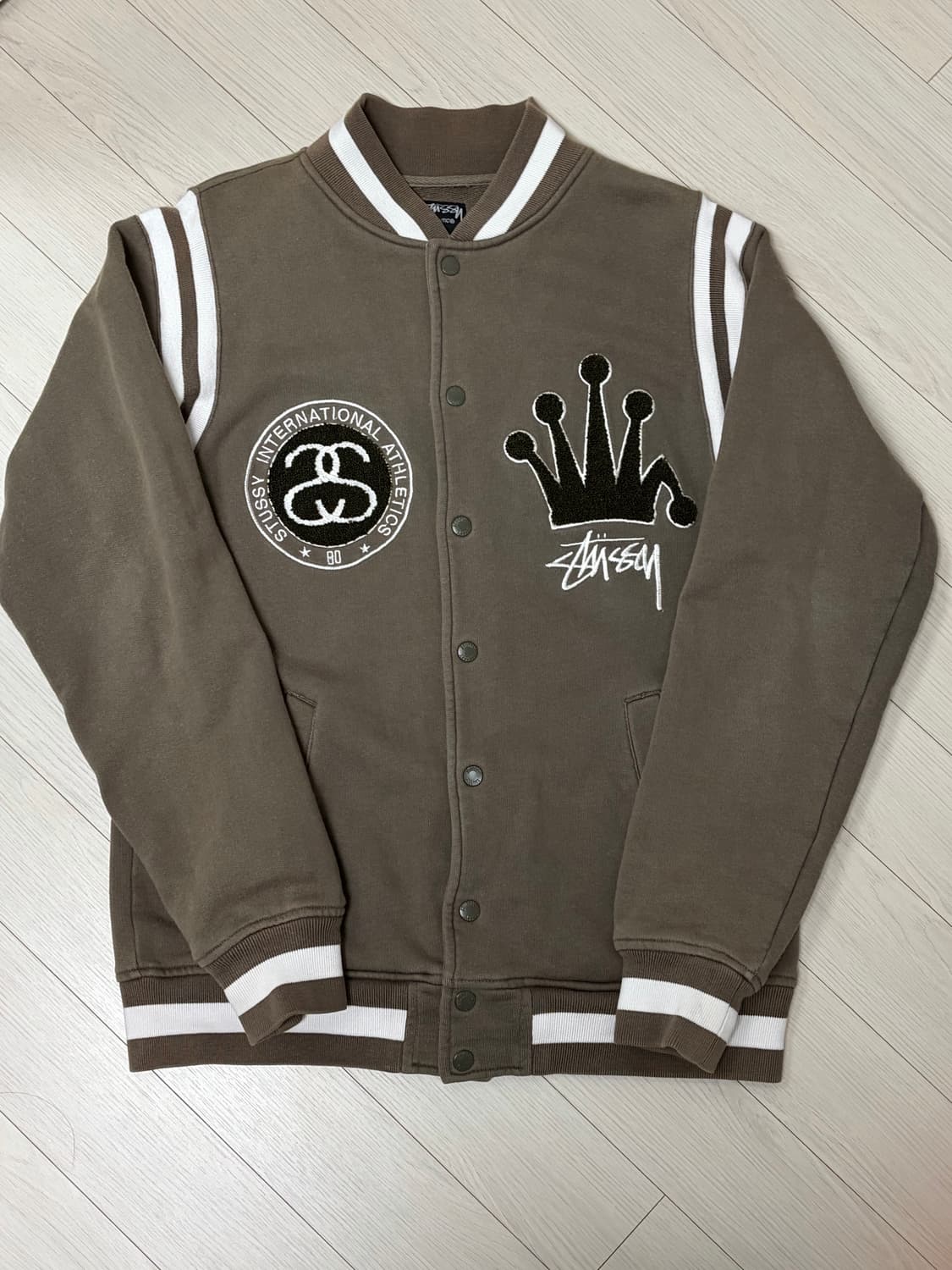 스투시 바시티 스타디움 자켓 브라운 m 상품이미지1