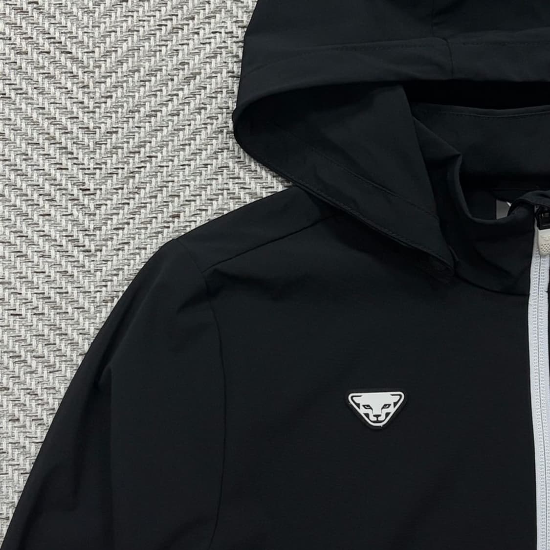 다이나핏 로고 바람막이 v2640 상품이미지5