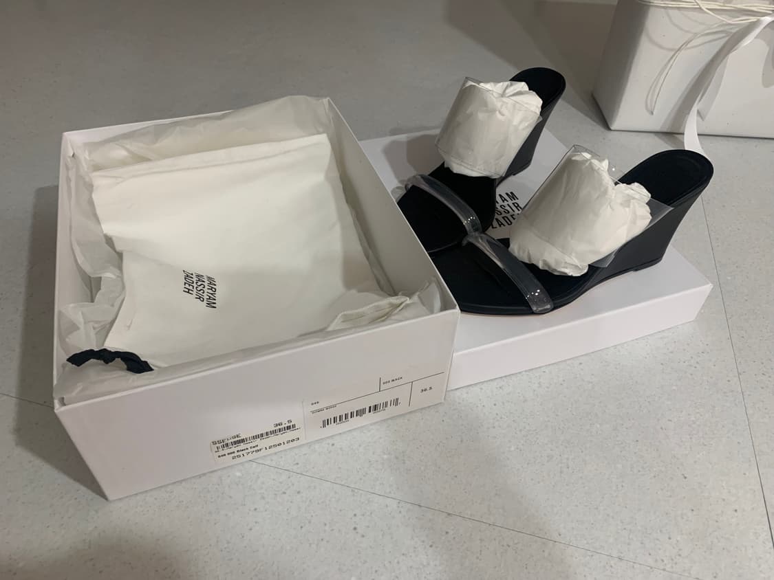 마리암나사르자데 샌들 36.5새상품 상품이미지5