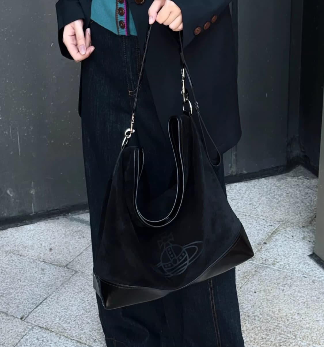 비비안웨스트우드 블랙 낸시 호보백 숄더백 상품이미지9