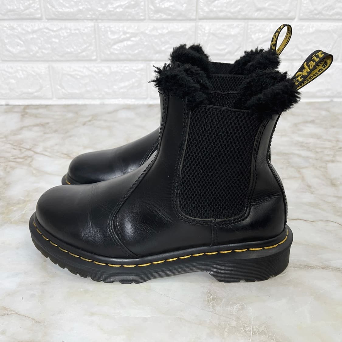 닥터마틴 2975 레오노어 퍼 첼시부츠 상품이미지3