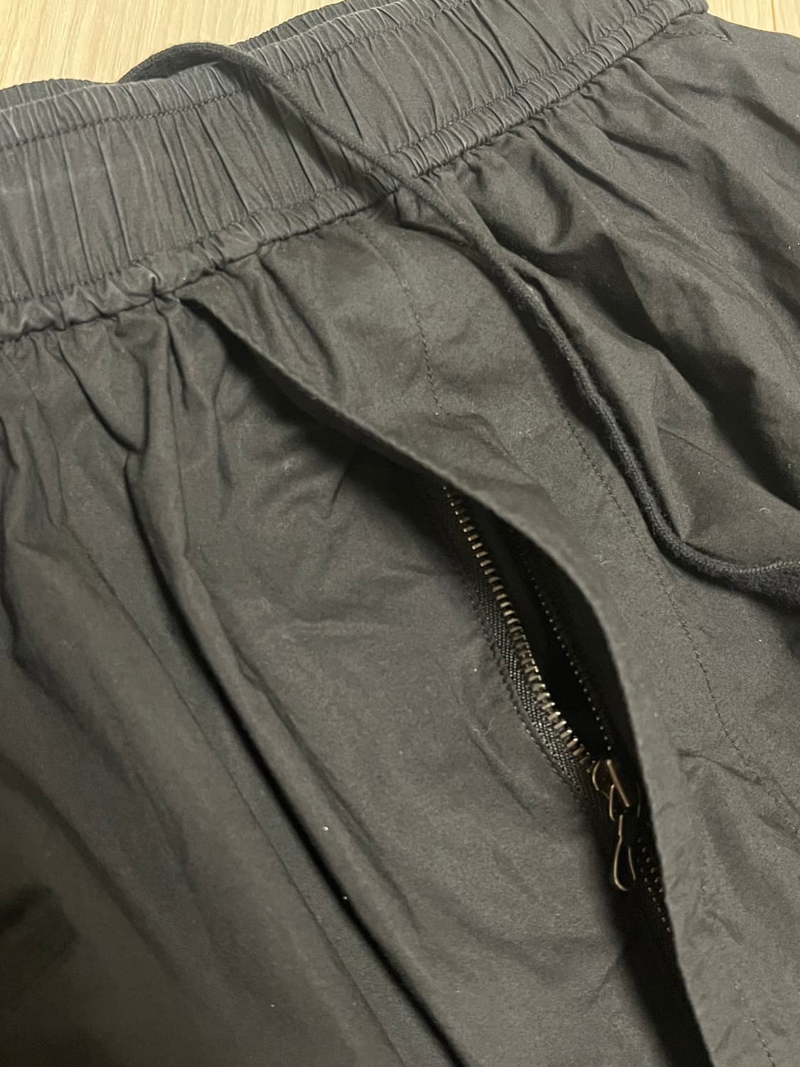 JULIUS 19SS Side Gusset Zip Short pants 상품이미지5