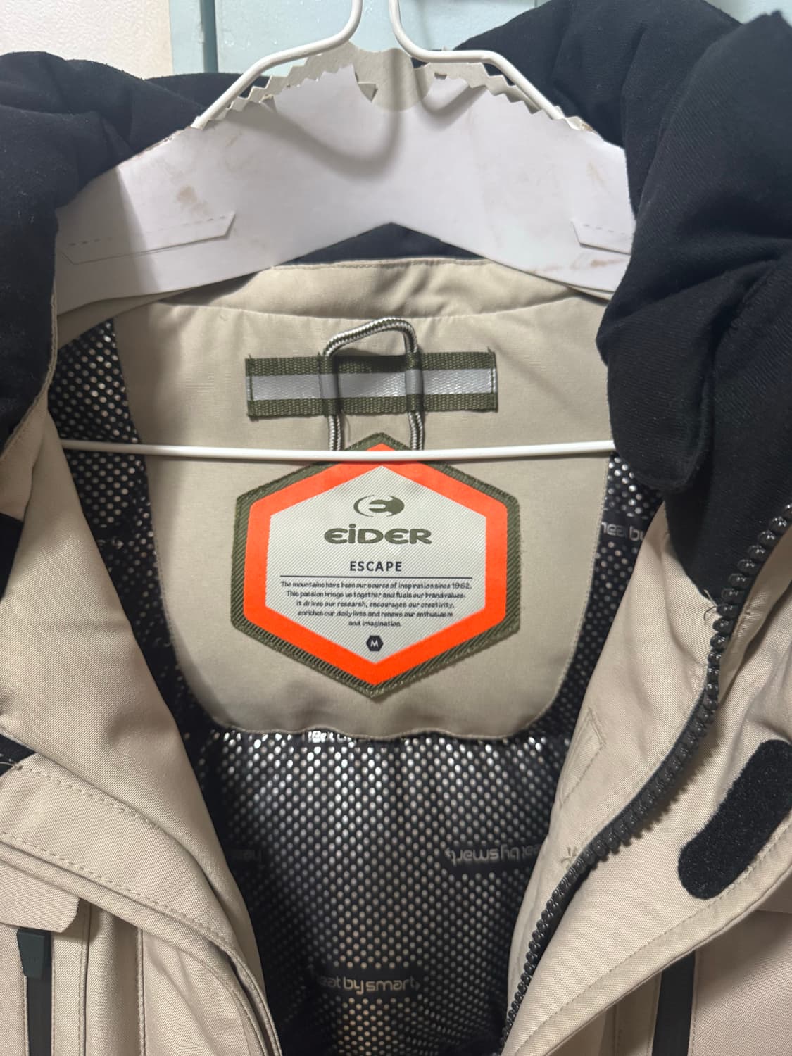 아이더 여성 바라카 알파 다운 자켓 M사이즈 판매합니다 상품이미지3