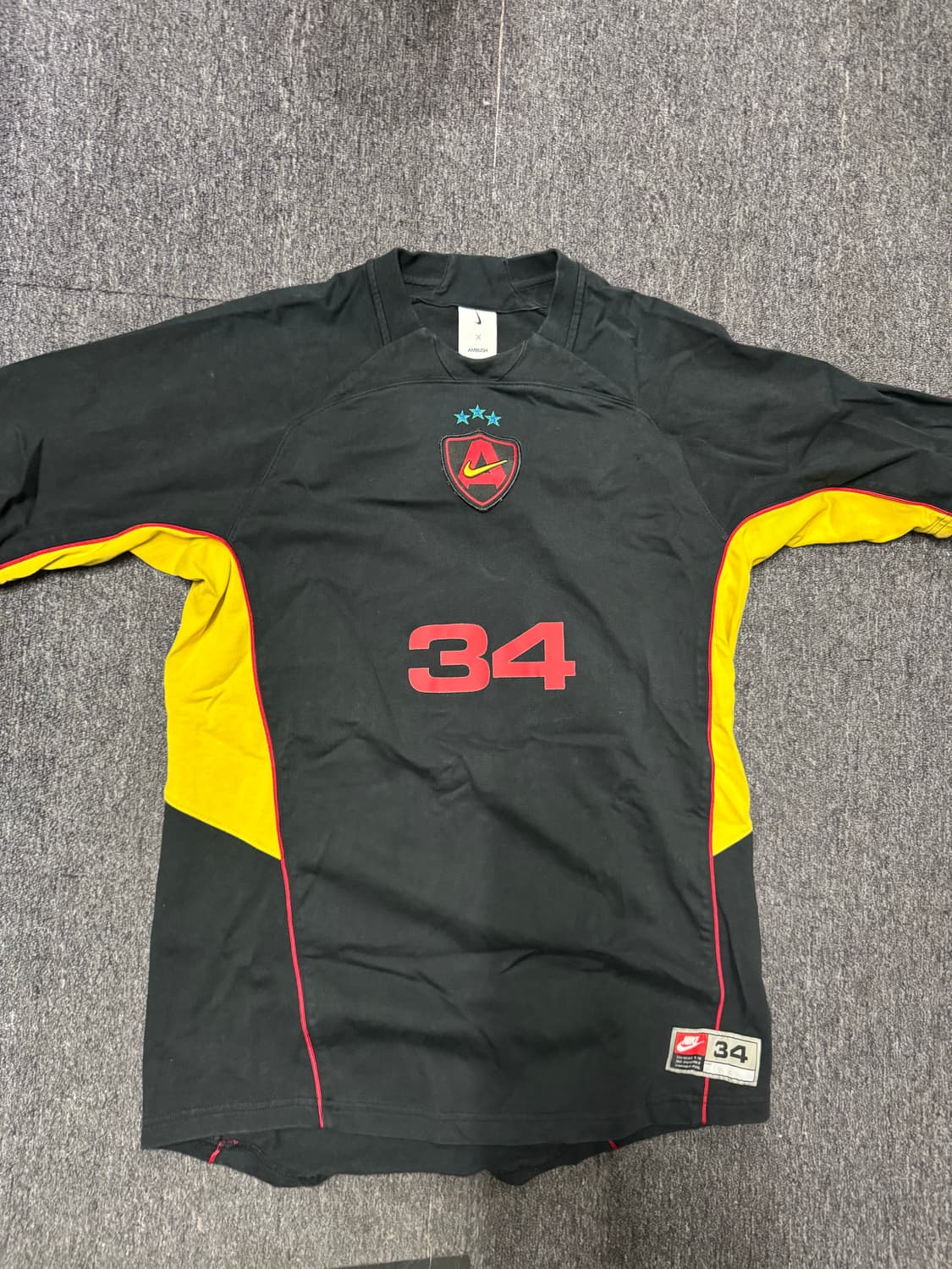 나이키 앰부쉬 티셔츠 상품이미지1