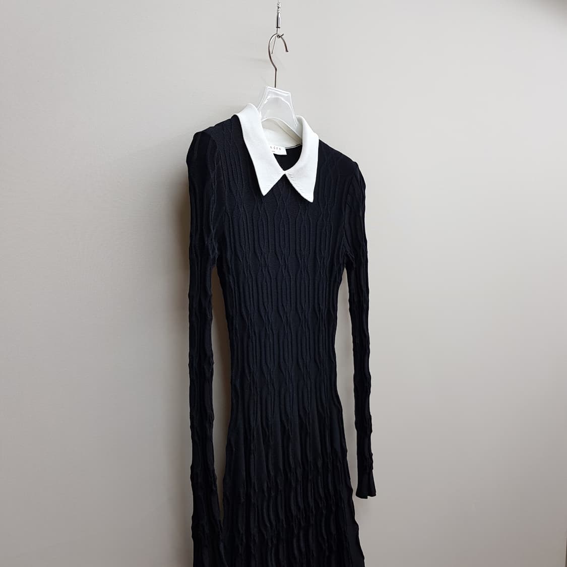 산드로 Sandro  카라 배색 케이블 니트 원피스 2사이즈 상품이미지4