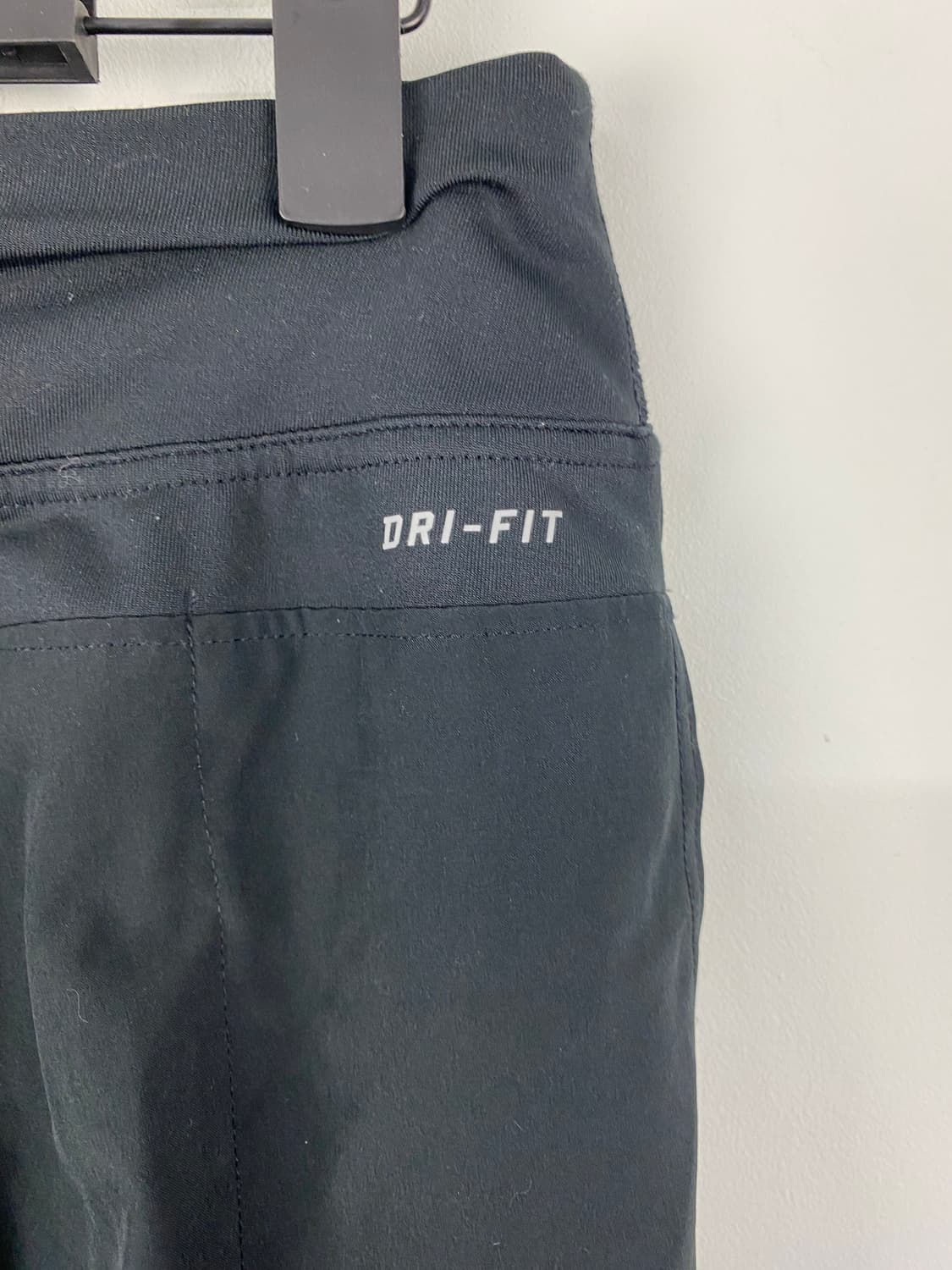 나이키 드라이핏 미드라이즈 러닝 트레이닝 조거팬츠 M 상품이미지4