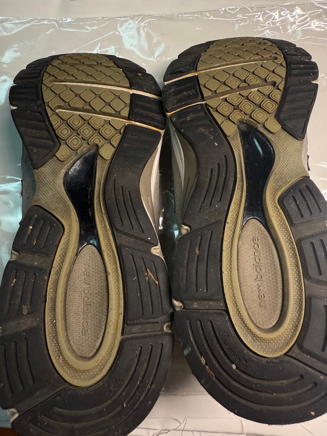 [255] 뉴발란스 990 v4 그레이  상품이미지5