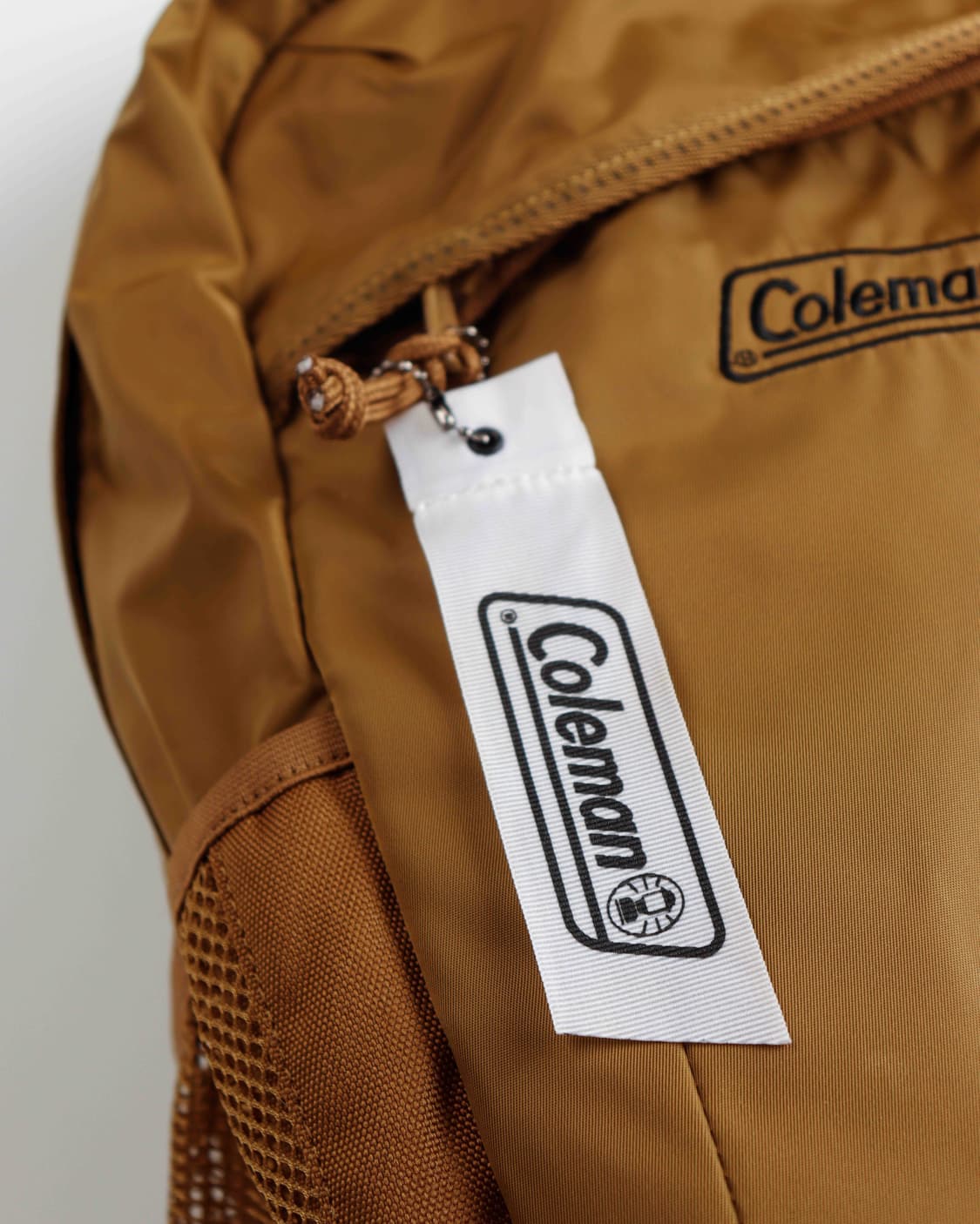 [Coleman] 브라운컬러 아웃도어 데이팩  상품이미지3