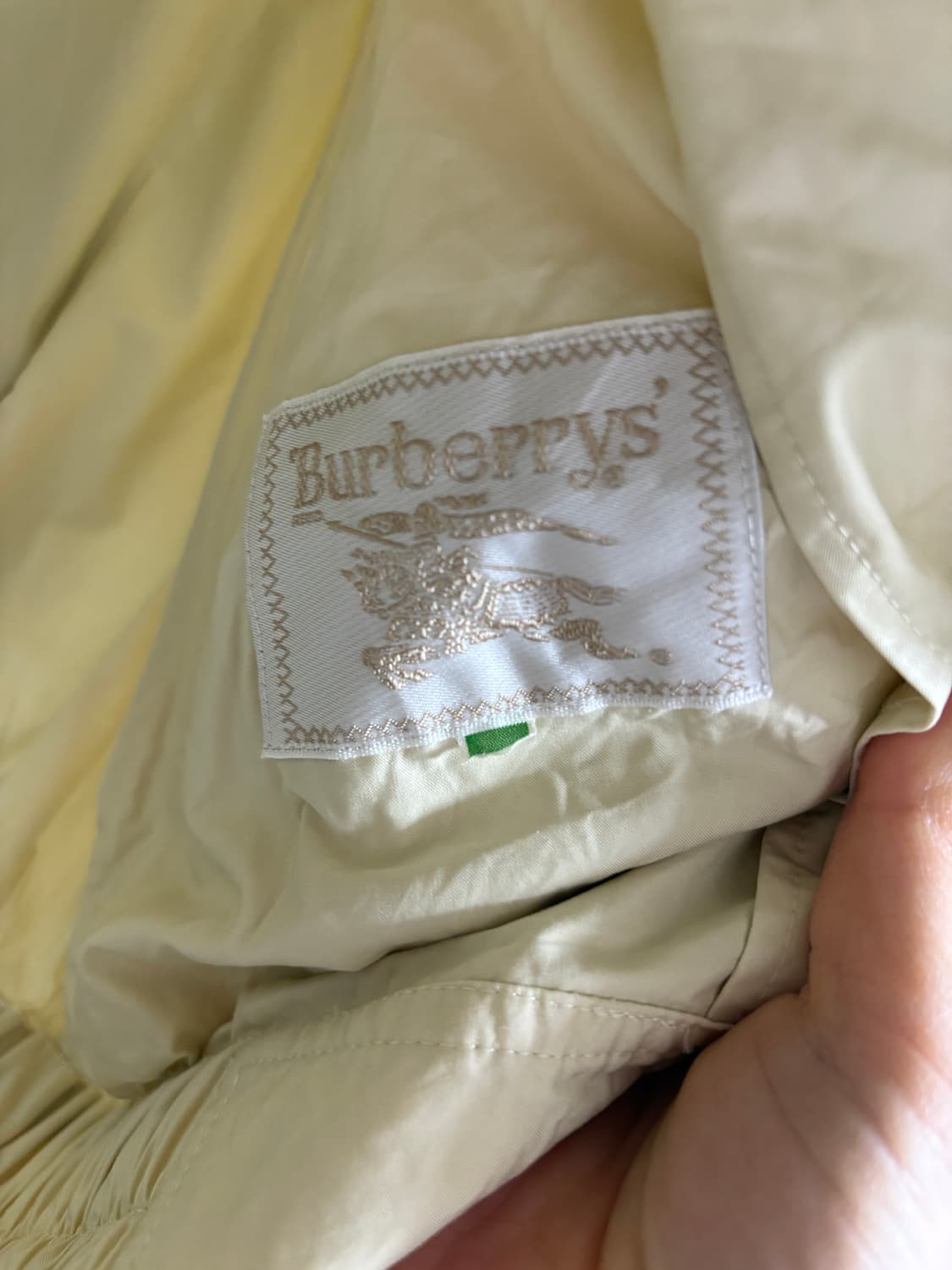 버버리 닻 자수 자켓 봄버 바람막이 크림(44-77) 상품이미지6