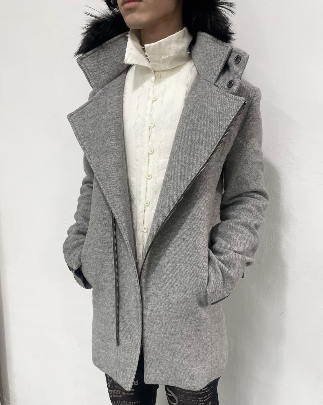 토네이도 마트 비대칭 퍼 코트 상품이미지3