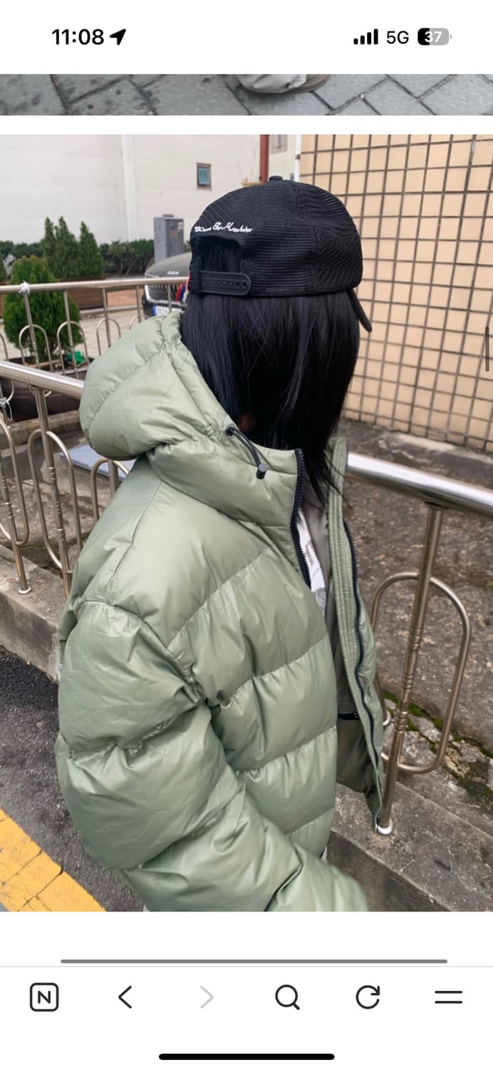 정가9 새거)) 104갤러리 카키 글로시 후드 패딩 상품이미지7