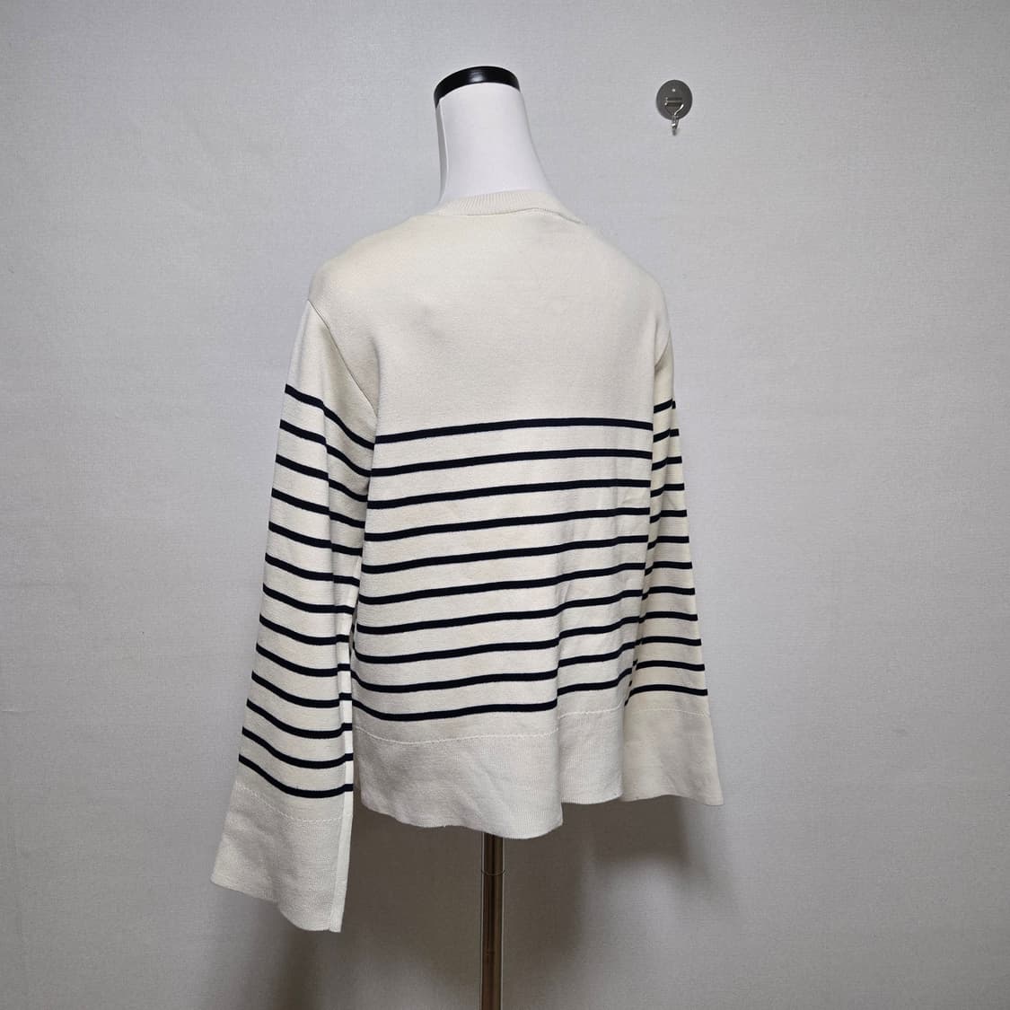 앤아더스토리즈 코튼 스트라이프 니트 상품이미지2