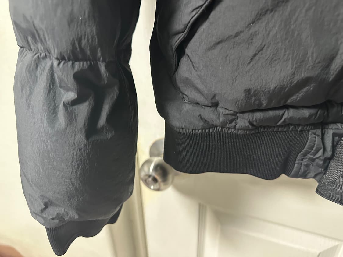 스톤아일랜드 크링클랩스 18fw 논후드 숏패딩 L사이즈 차콜 상품이미지4