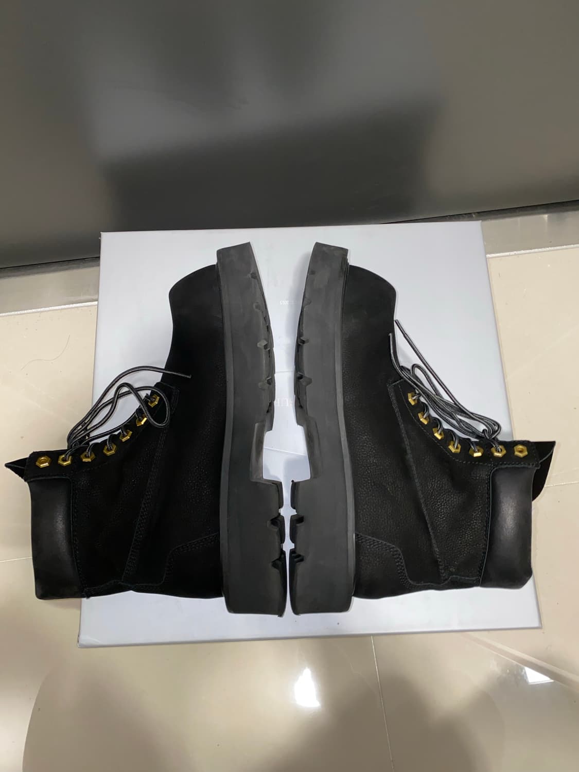 쏘유레슈어 벨루가 블랙 270 상품이미지5