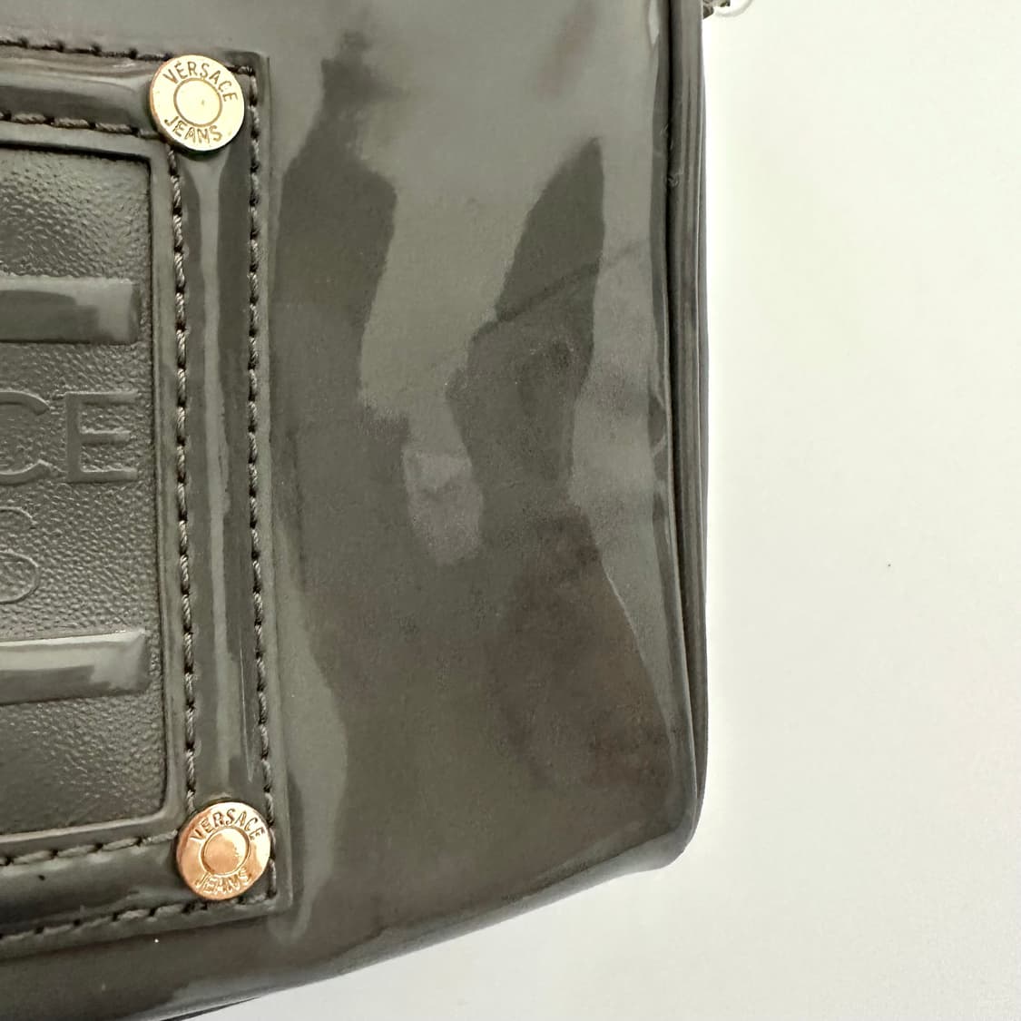 베르사체 versace jeans 로고 에나멜 토트백 상품이미지4