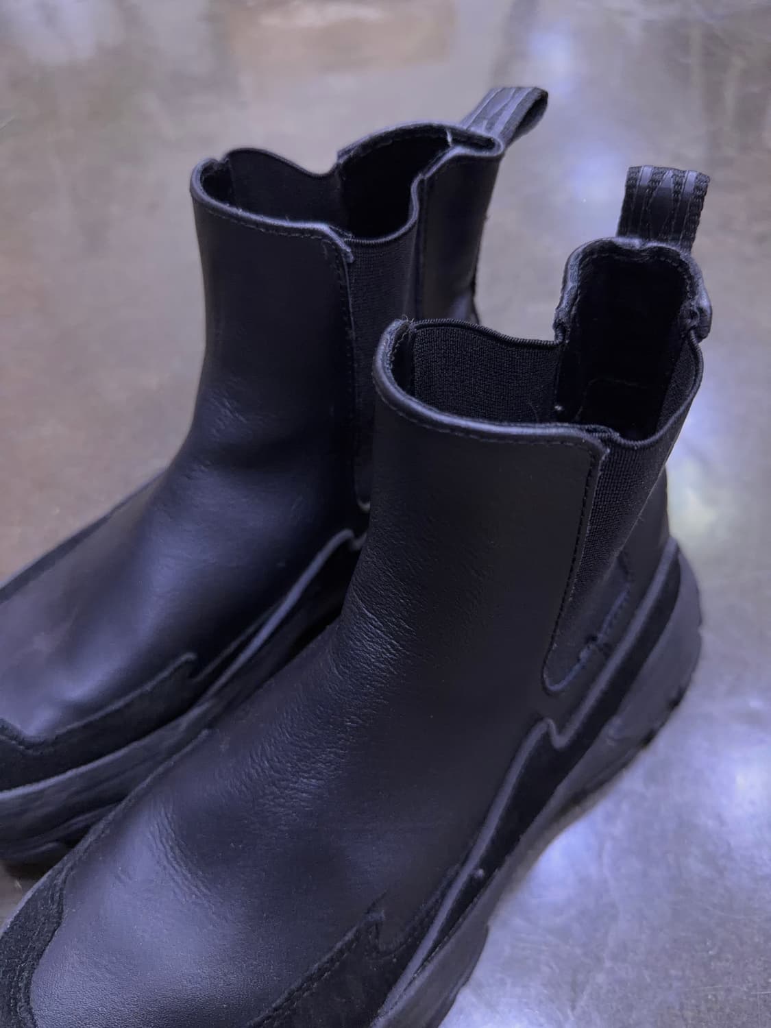 엄브로 헤이크 미드컷 첼시부츠 블랙 250 상품이미지4