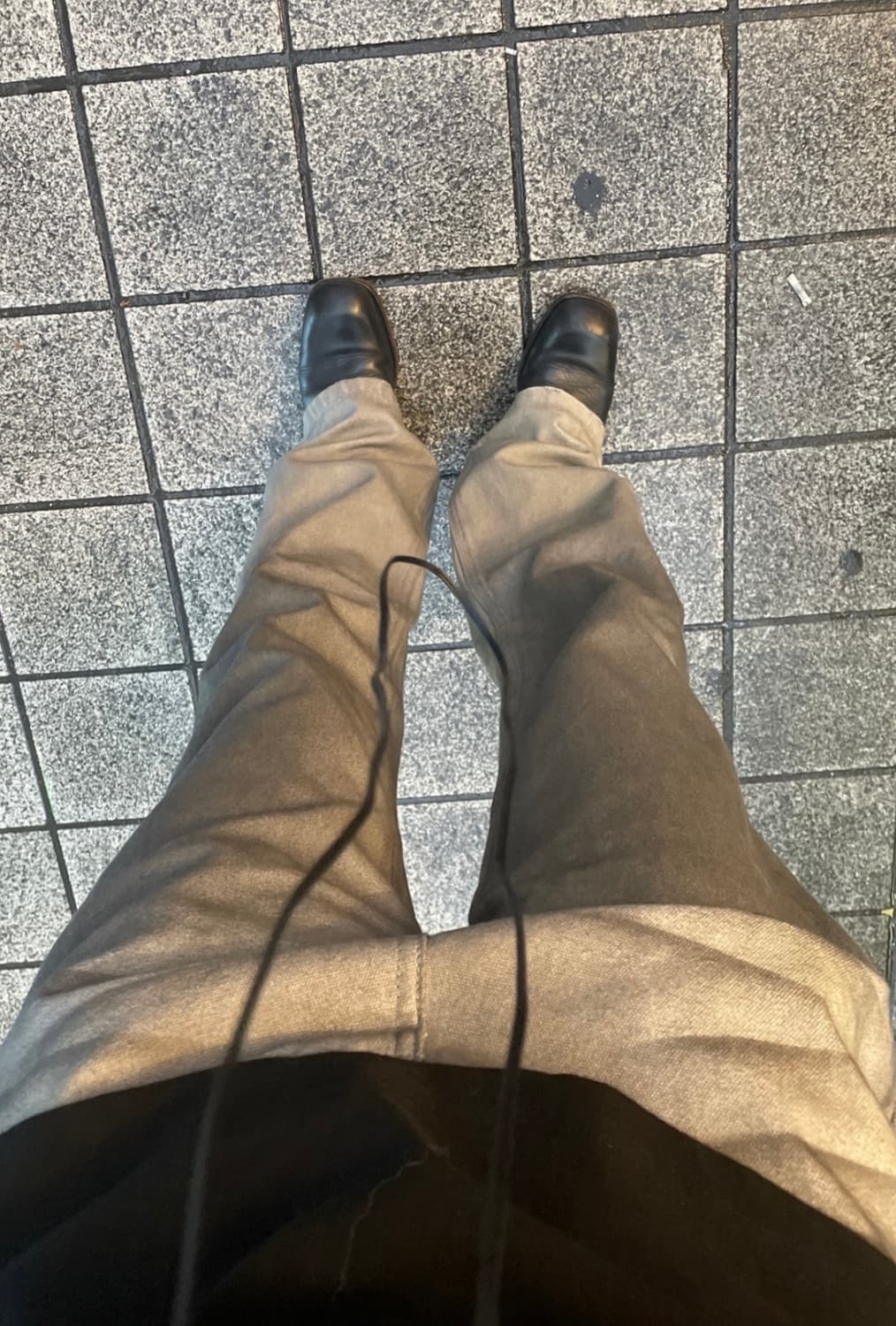 no E mosen Dirty Texture Flared Trousers 상품이미지3