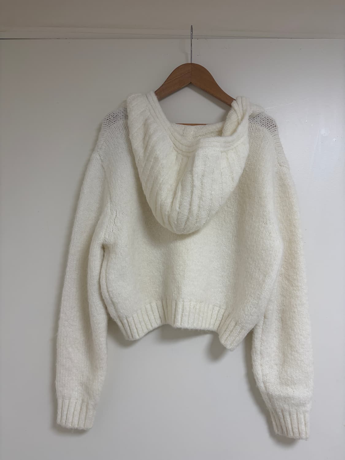 타낫 후디스웨터 상품이미지3