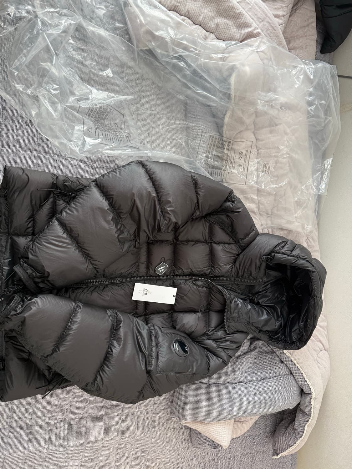 [M]CP컴퍼니 D.D. 쉘 후드 다운 자켓 블랙 - 25FW 상품이미지3