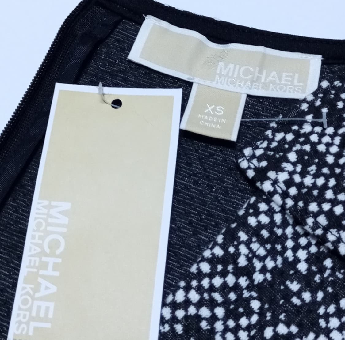 마이클코어스 MICHAEL KORS 자카드 러플 원피스

 상품이미지3
