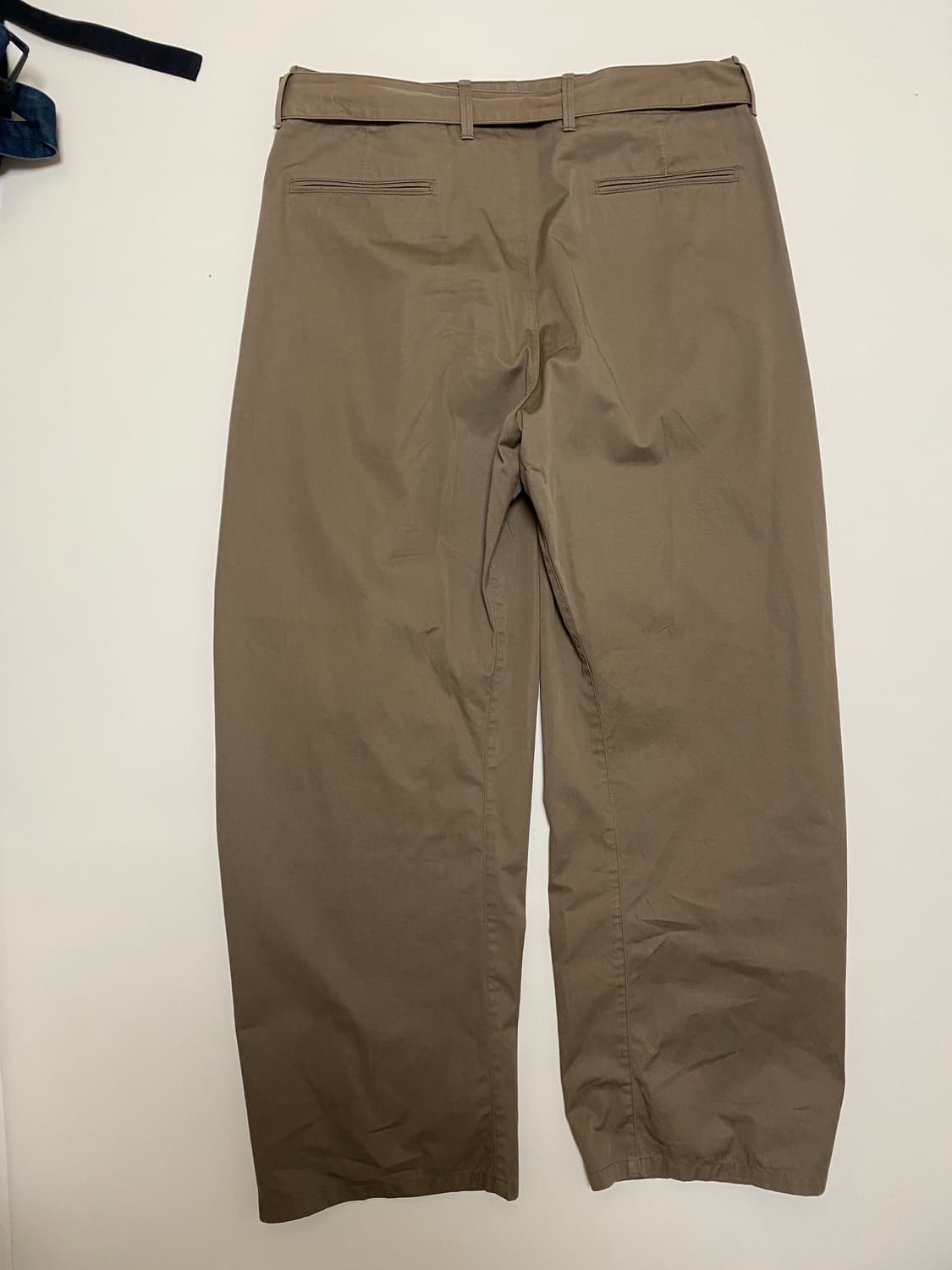 르메르 라이트 트위스트 팬츠 XL사이즈 판매합니다 상품이미지2