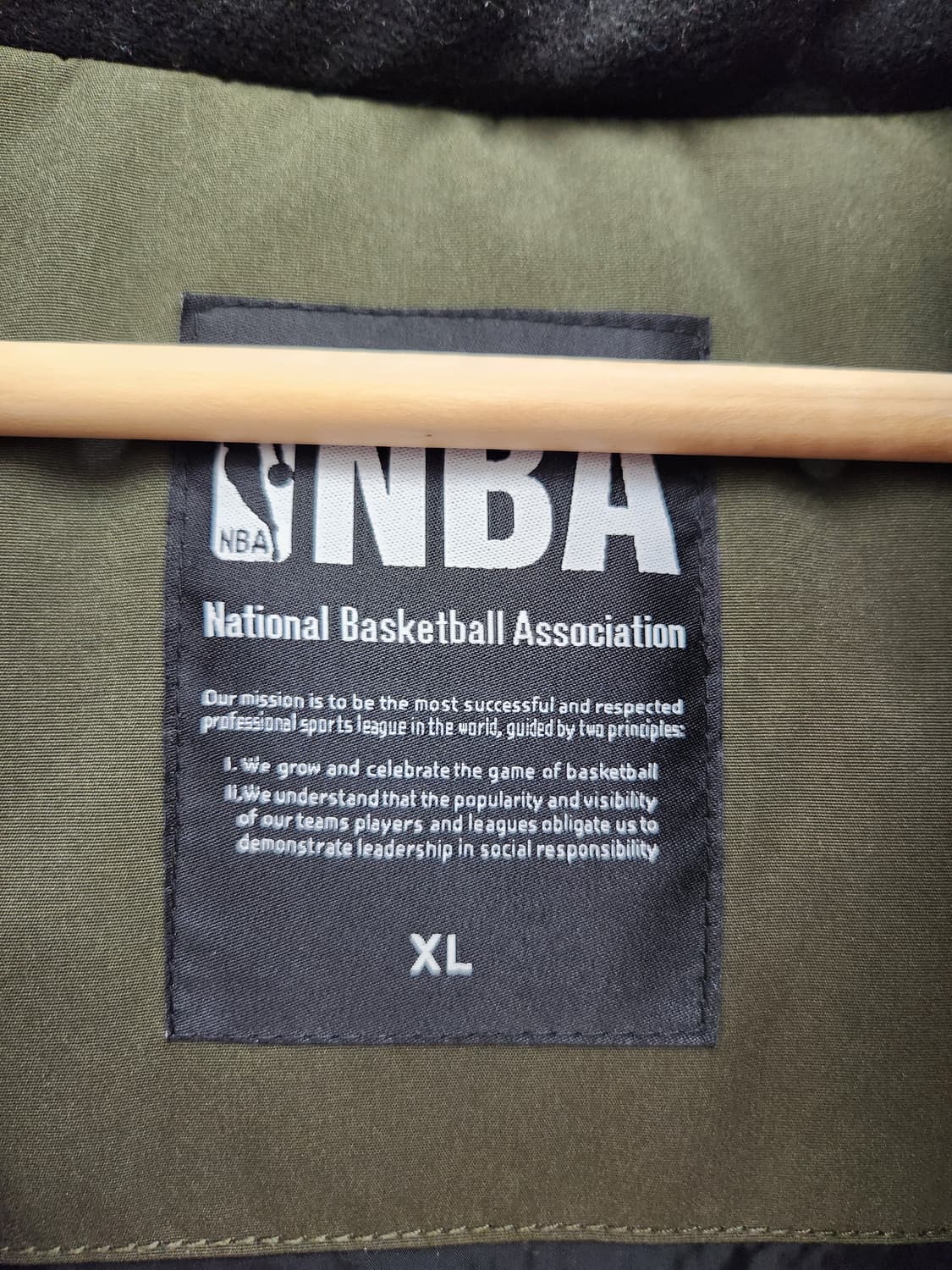 NBA 공용 헤비 다운 패딩 카키 상품이미지6